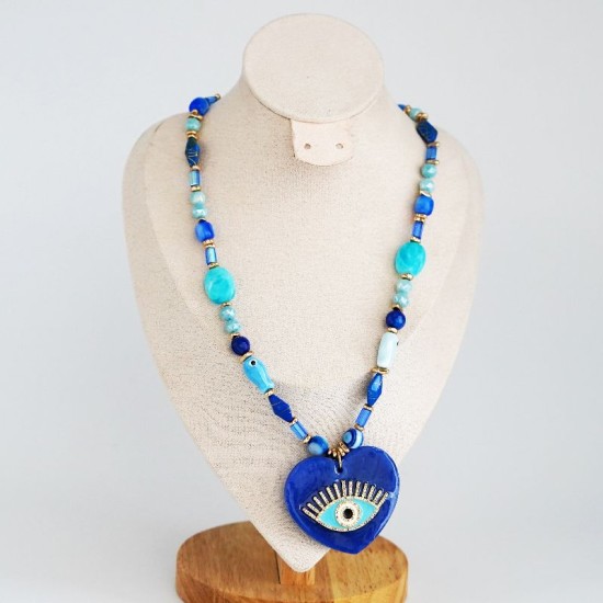 Collier cœur avec œil bleu